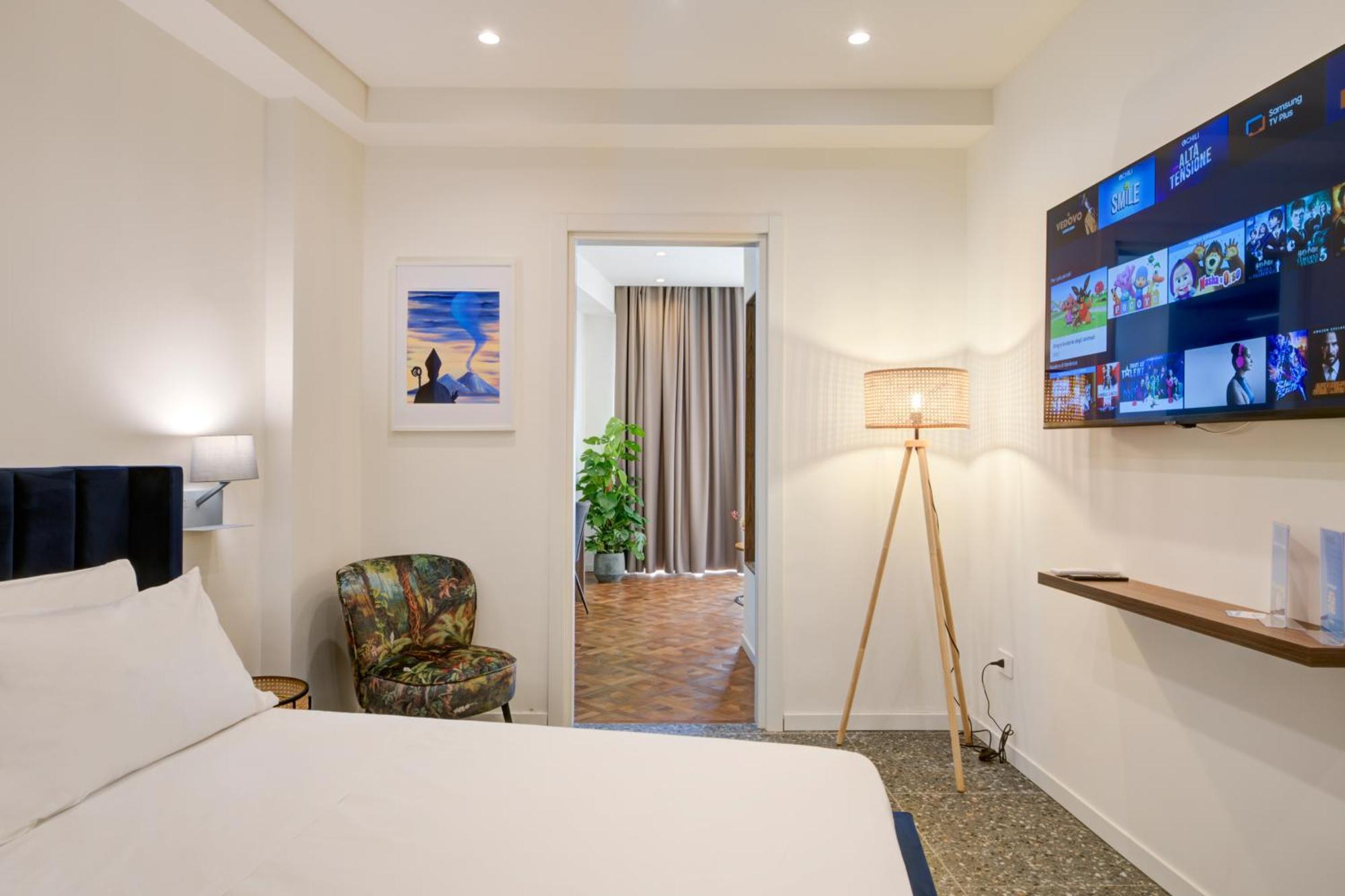 Well Suites - Piazza Dei Martiri Naples Luaran gambar