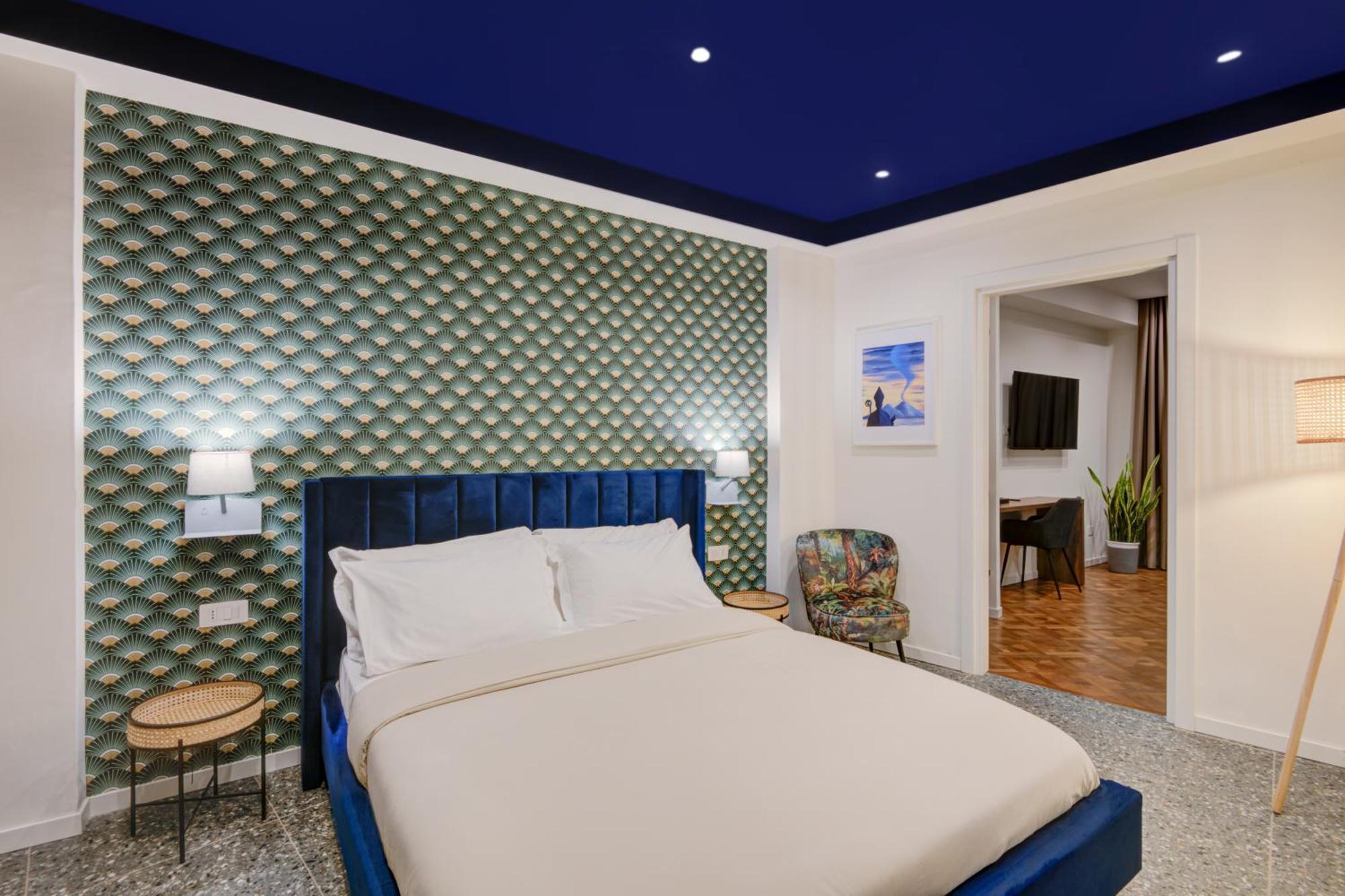Well Suites - Piazza Dei Martiri Naples Luaran gambar