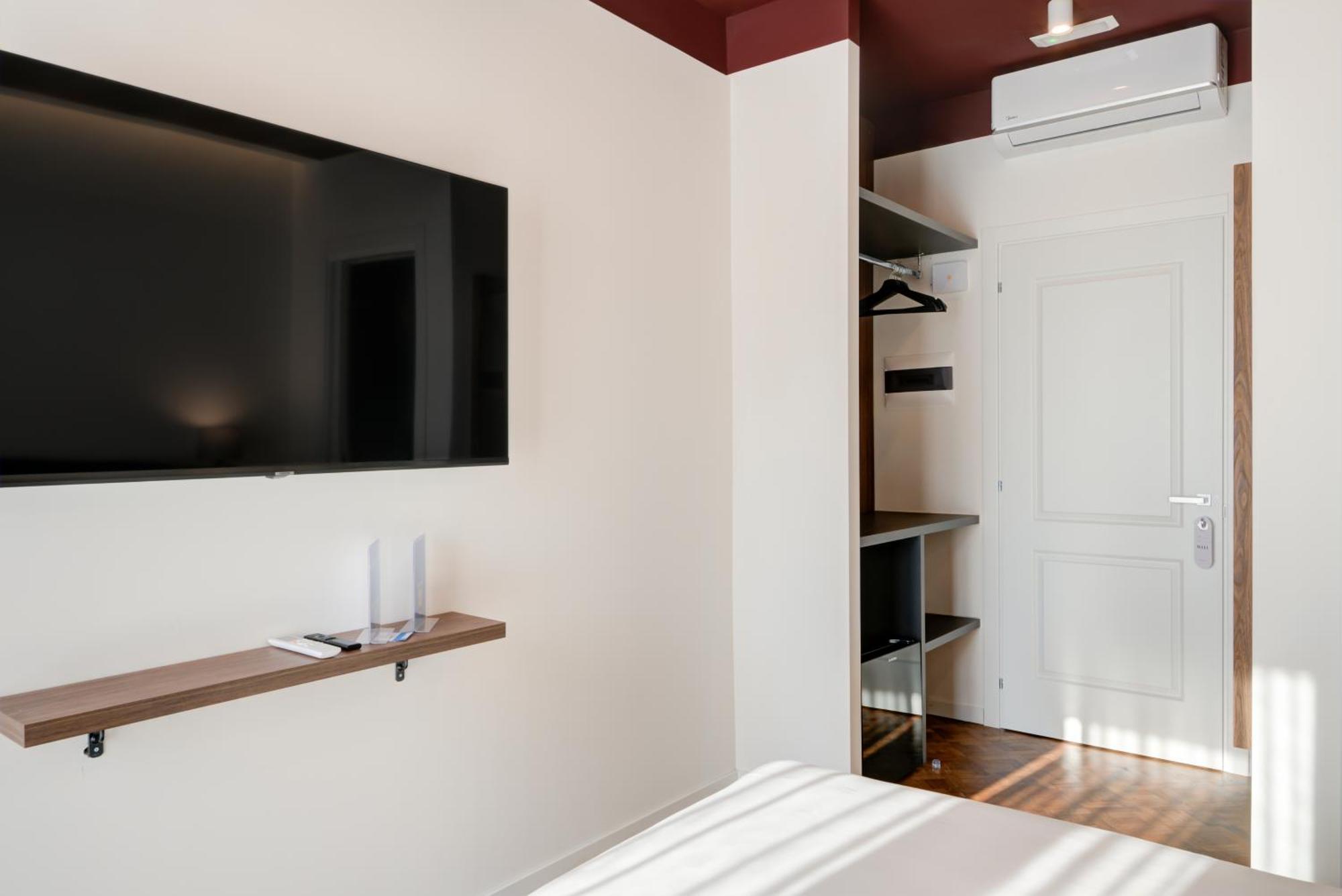 Well Suites - Piazza Dei Martiri Naples Luaran gambar