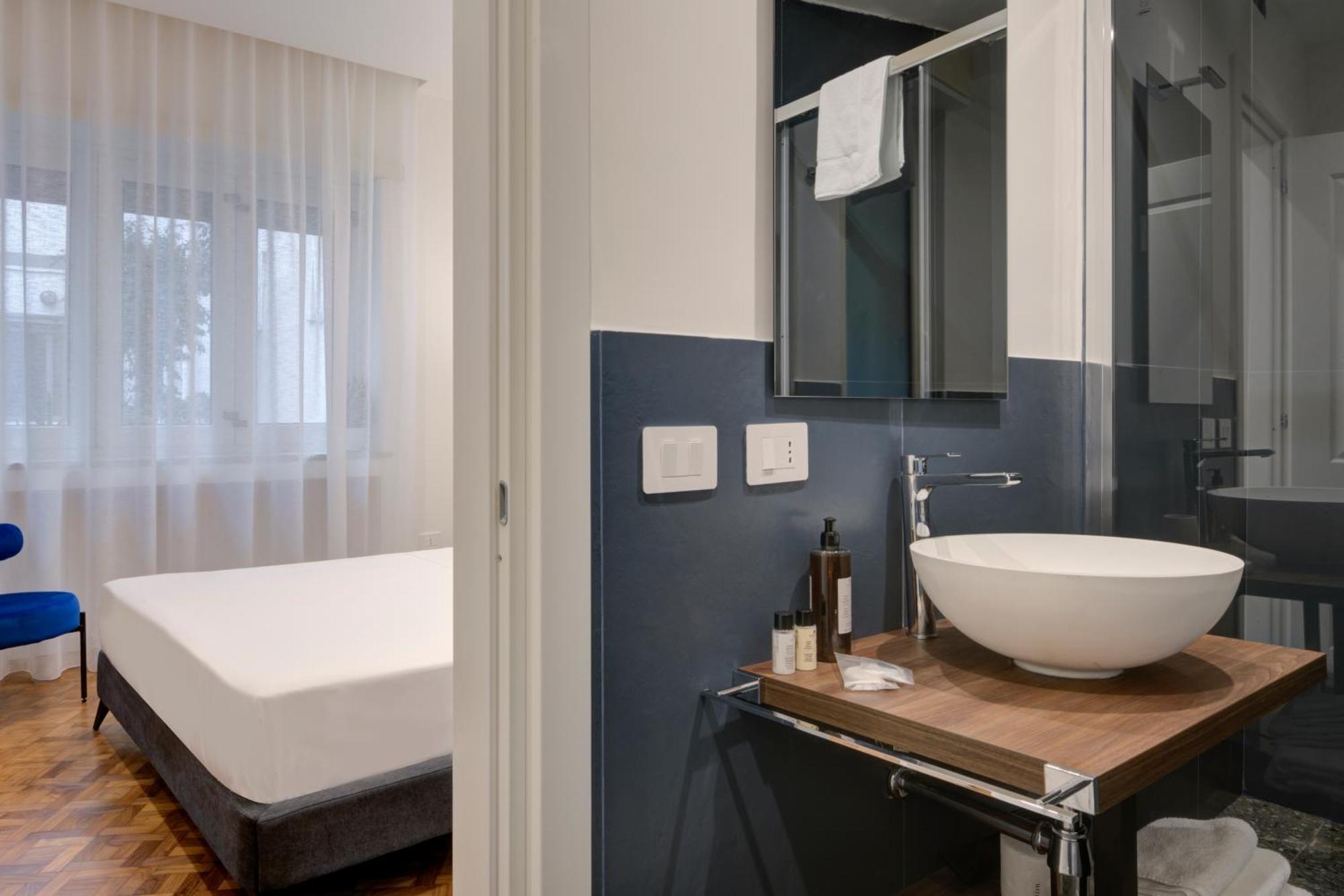 Well Suites - Piazza Dei Martiri Naples Luaran gambar