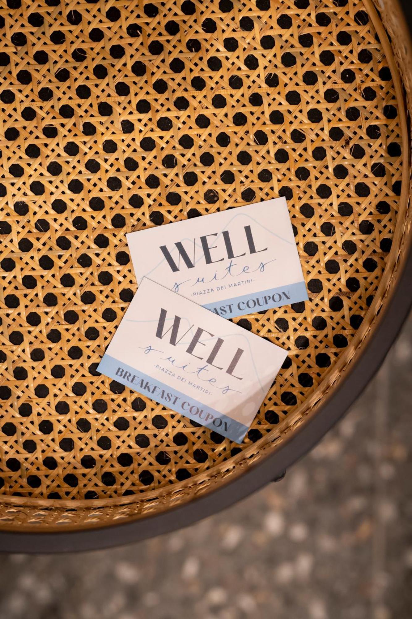 Well Suites - Piazza Dei Martiri Naples Luaran gambar
