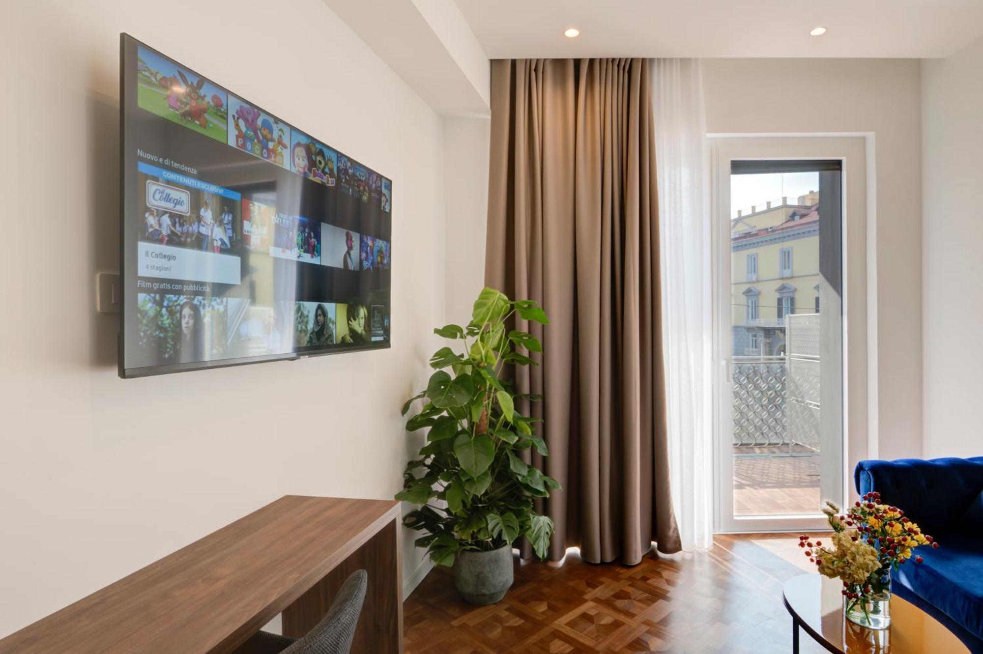 Well Suites - Piazza Dei Martiri Naples Luaran gambar